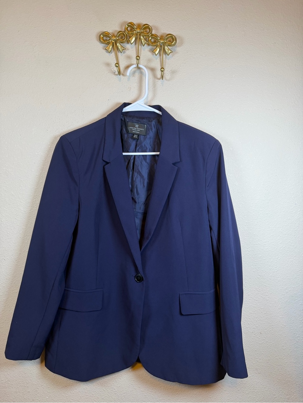 Love for Humanity Navy Single-Button Suit Jacket. Size XL
